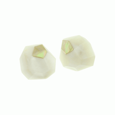 Клипсы из тагуа и коричневого перламутра IVORY 11--12351