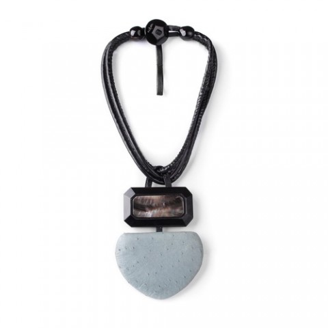 Колье из перламутра, рога и эбенового дерева SAINT GERMAIN 15--27231